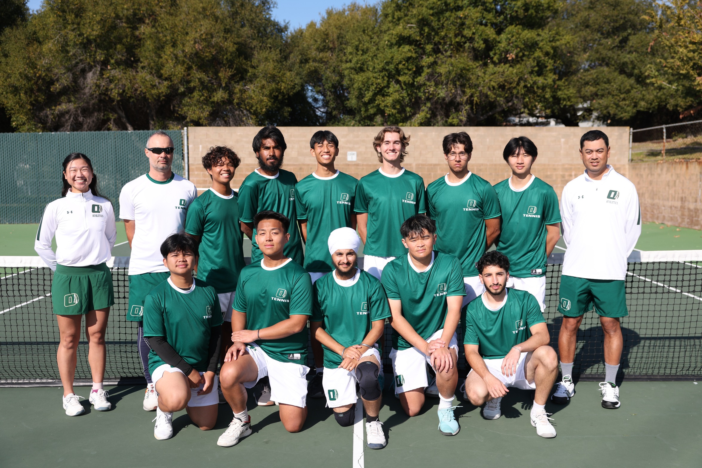 The 2025 Ohlone College Men's Tennis Team!
